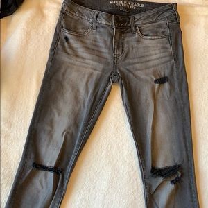 8/XLong grey wash, distressed skinny jeans